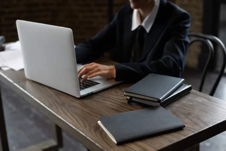 APA vs MLA Format: Key Differences Explained