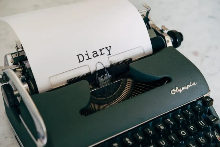 Best Journaling Ideas for Creative Writers