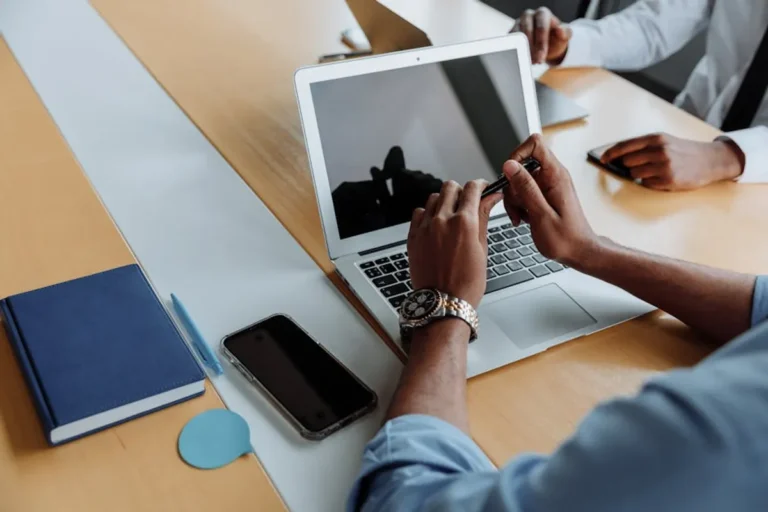 How to Improve Paraphrasing Tools