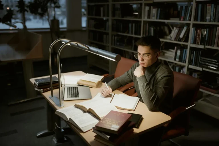 10 Thesis Statement Mistakes That Cost You Marks